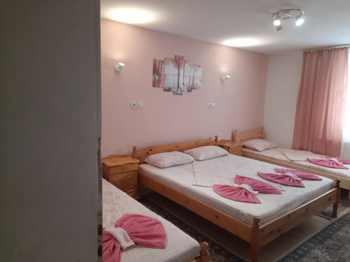 Guest House Lazar Raykov Ribaritsa Eksteriør bilde