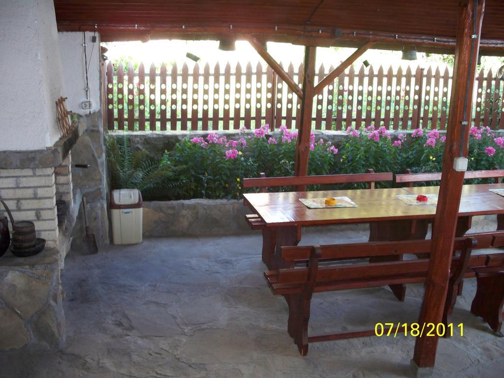 Guest House Lazar Raykov Ribaritsa Eksteriør bilde